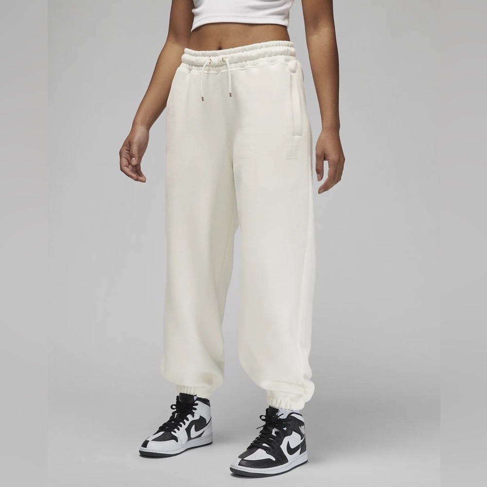 NIKE Air Jordan Flight Baggy wide leg Sweatpants Loose Fit SMALL FB5113-133